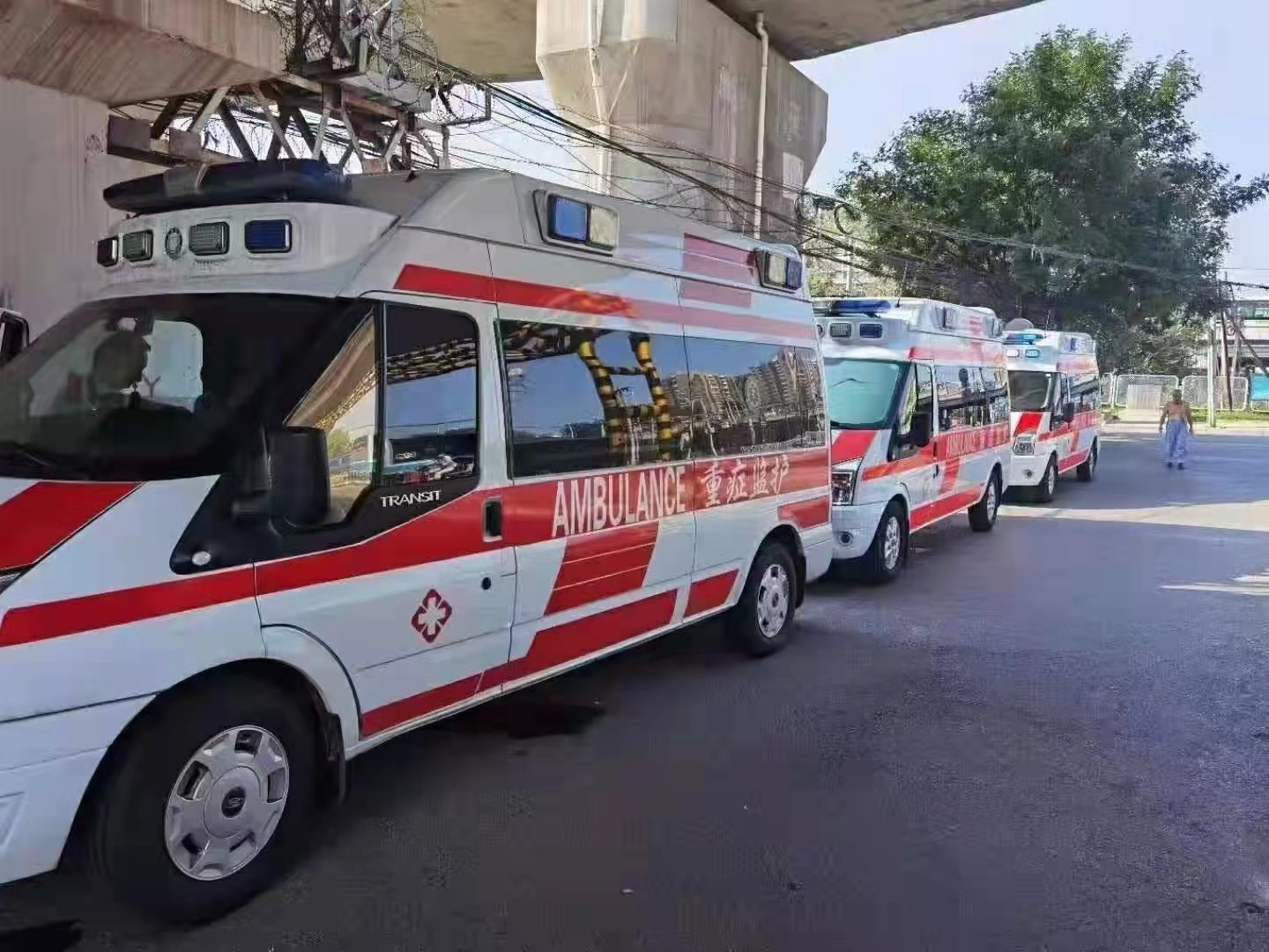 洪湖市救护车出租